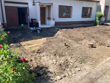 Parkovací stání Křenovice